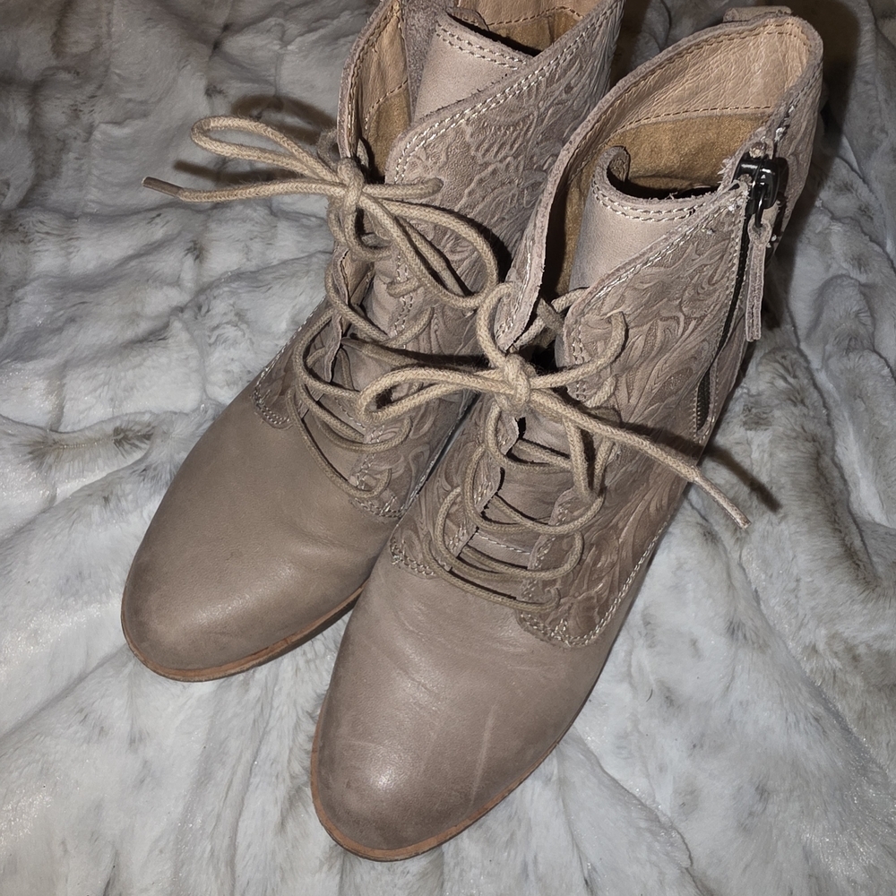 Sofft Beige Lace-Up Heeled Boots